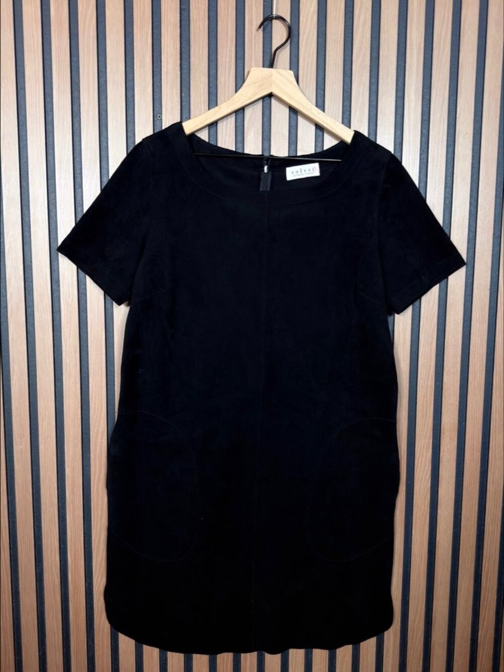 Velvet by Graham Spencer T Shirt Dress M / L Black Short Sleeve Pocket Midi